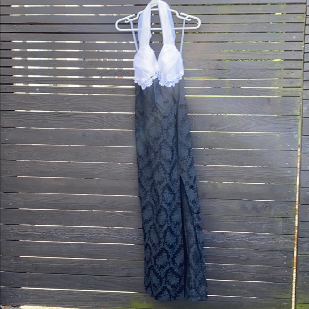 Long Black and White dress